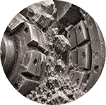 Concassage: abrasion et impacts